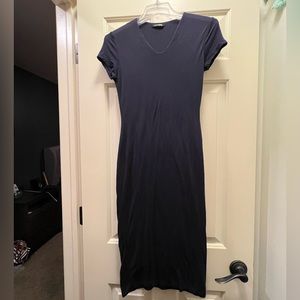 Fashion Nova Tshirt V neck double lined dress